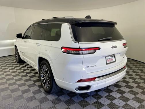 Bright White Clearcoat 2022 Jeep Grand Cherokee L Summit Reserve
