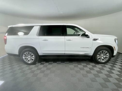 Summit White 2025 GMC Yukon XL Denali
