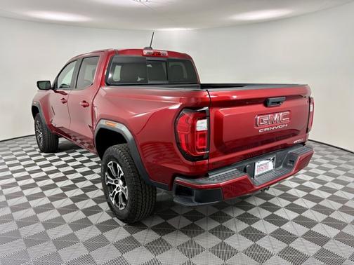 2024 GMC Canyon 4WD AT4