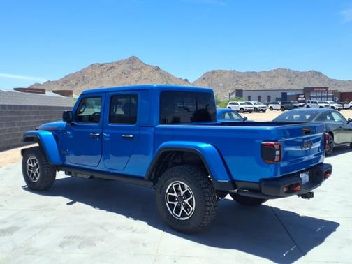Hydro Blue Pearlcoat 2026 Jeep Gladiator Rubicon