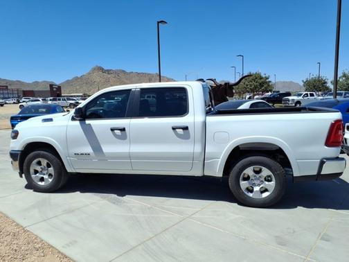 Bright White Clearcoat 2026 RAM 1500 Big Horn