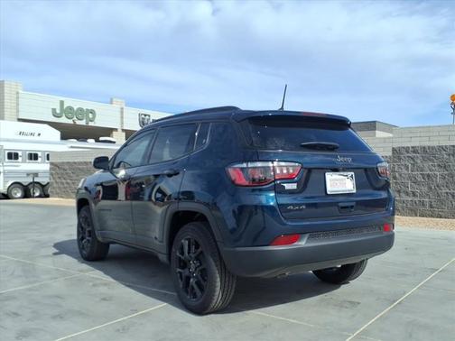 2026 Jeep Compass Latitude Altitude
