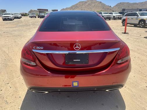 designo Cardinal Red Metallic 2016 Mercedes-Benz C-Class C 300