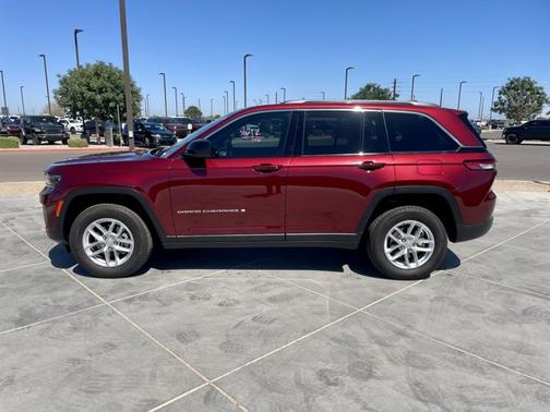 2024 Jeep Grand Cherokee Laredo X