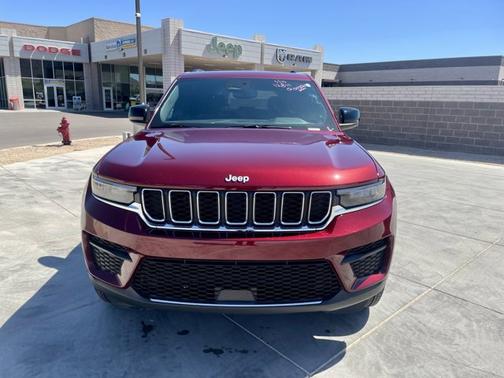 2024 Jeep Grand Cherokee Laredo X