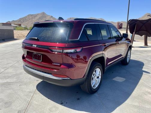 2024 Jeep Grand Cherokee Laredo X