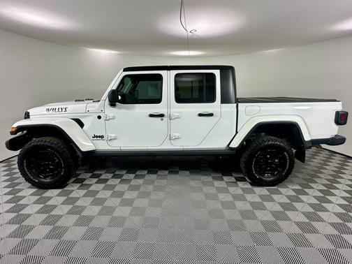 2021 Jeep Gladiator Willys