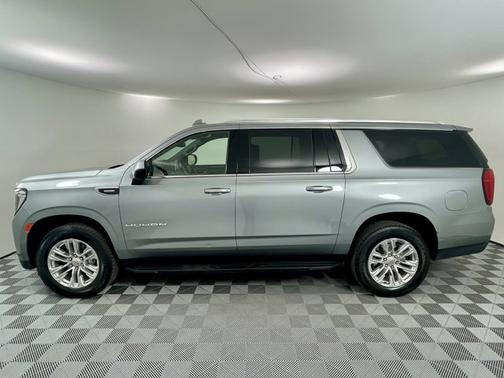 2024 GMC Yukon XL SLE