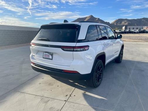 2025 Jeep Grand Cherokee Altitude X