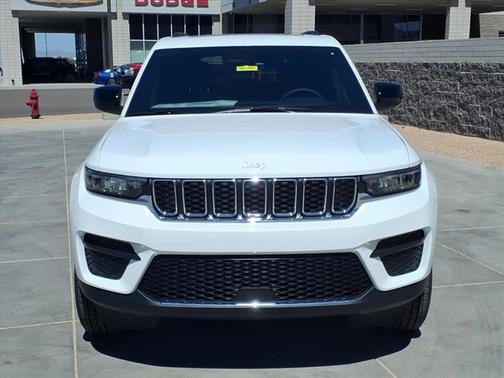 2026 Jeep Grand Cherokee Laredo X