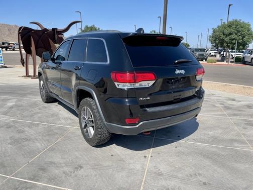 2020 Jeep Grand Cherokee Laredo E