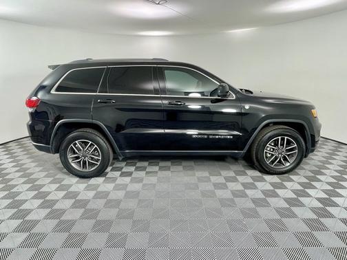 2020 Jeep Grand Cherokee Laredo E