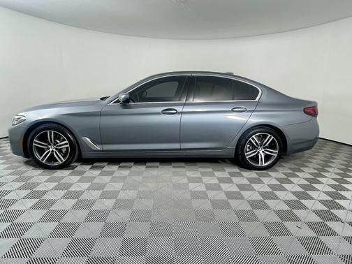 2021 BMW 530 i