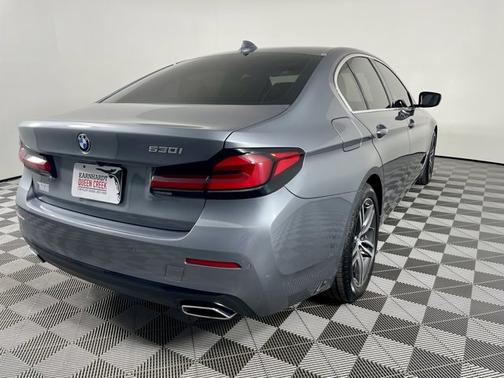 2021 BMW 530 i