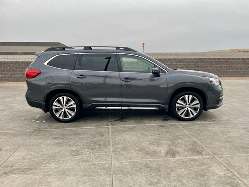 Magnetite Gray Metallic 2019 Subaru Ascent Limited 8-Passenger