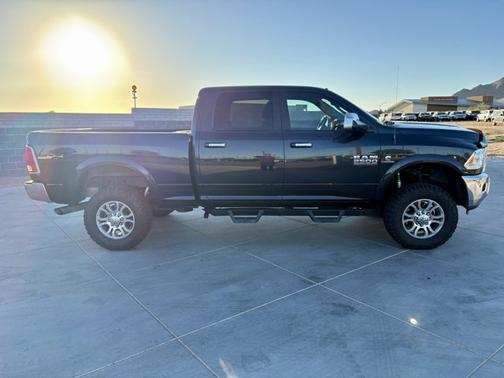 2016 RAM 2500 Laramie