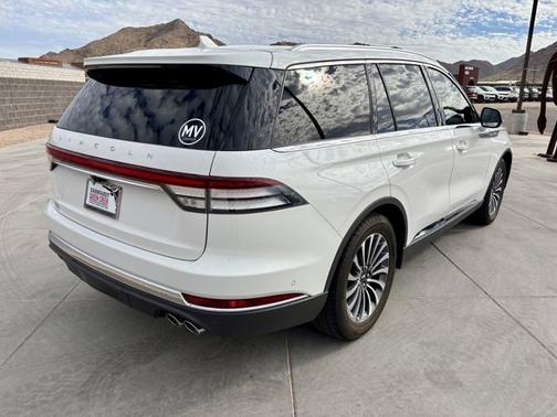 White 2020 Lincoln Aviator Reserve RWD
