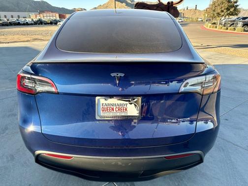 2025 Tesla Model Y Performance