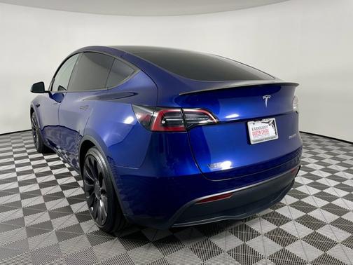 2025 Tesla Model Y Performance