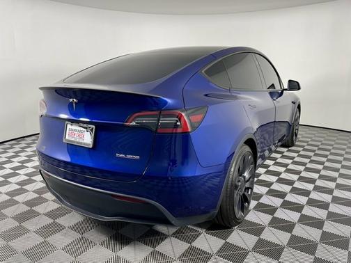 2025 Tesla Model Y Performance