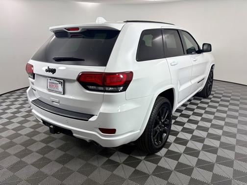 2020 Jeep Grand Cherokee Altitude