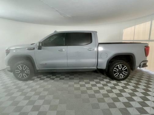 Thunderstorm Gray 2024 GMC Sierra 1500 AT4