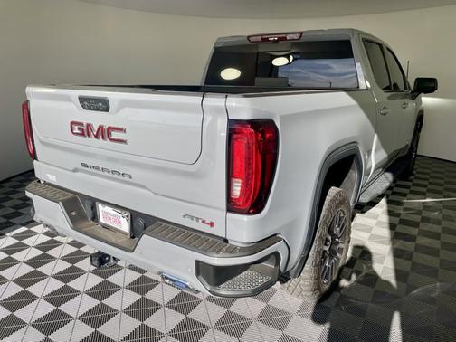 Thunderstorm Gray 2024 GMC Sierra 1500 AT4