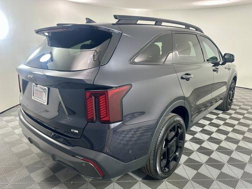 Panthera Metal 2025 Kia Sorento X-Line SX Prestige