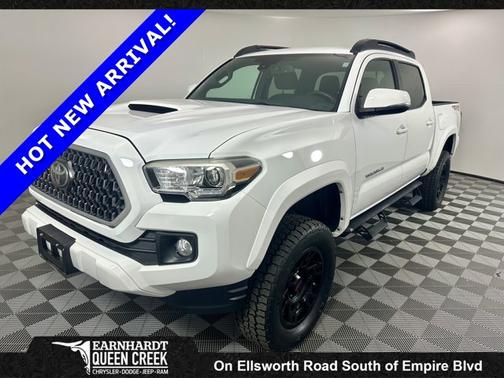 Super White 2018 Toyota Tacoma TRD Sport