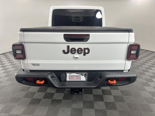 Bright White Clearcoat 2021 Jeep Gladiator Mojave