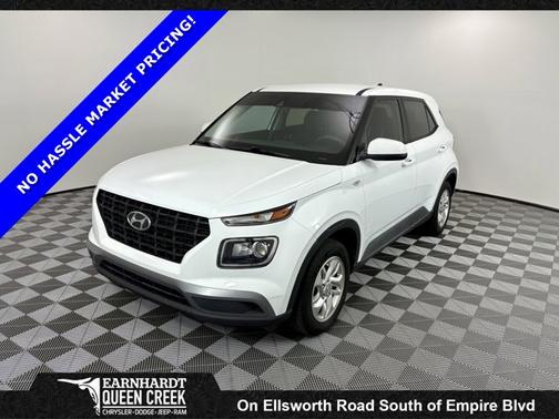 2022 Hyundai VENUE SE
