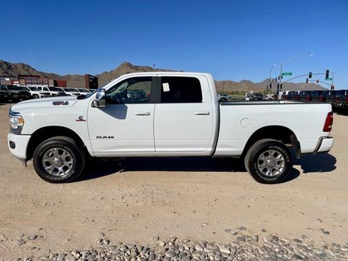 Bright White Clearcoat 2024 RAM 2500 Laramie