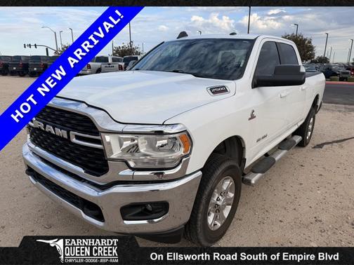 Bright White Clearcoat 2022 RAM 2500 Big Horn