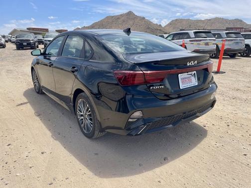 Aurora Black 2022 Kia Forte GT-Line