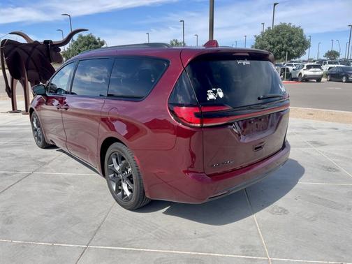 2021 Chrysler Pacifica Touring