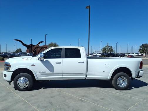 2026 RAM 3500 Limited