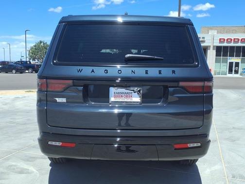 2025 Jeep Wagoneer Series II Carbide