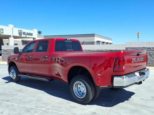 Molten Red Pearlcoat 2026 RAM 3500 Tradesman