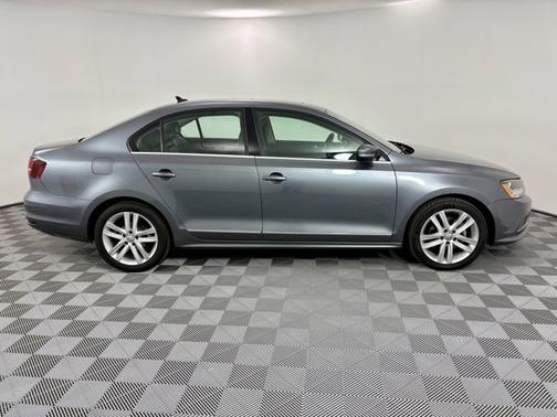 2017 Volkswagen Jetta 1.8T SEL