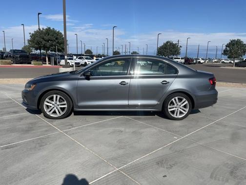 2017 Volkswagen Jetta 1.8T SEL