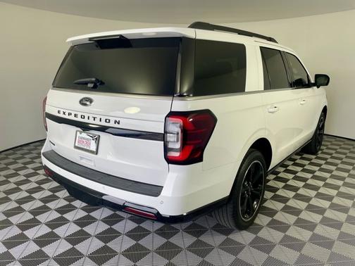 Oxford White 2024 Ford Expedition Limited