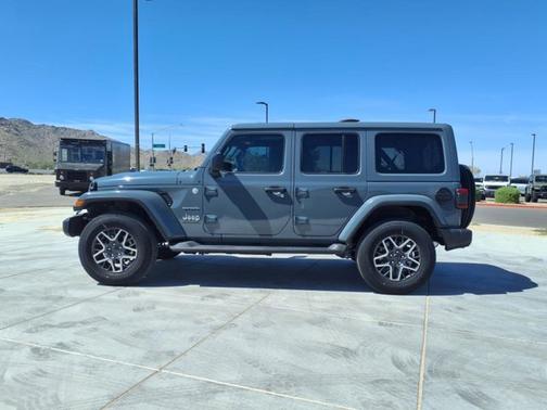 2024 Jeep Wrangler Sahara