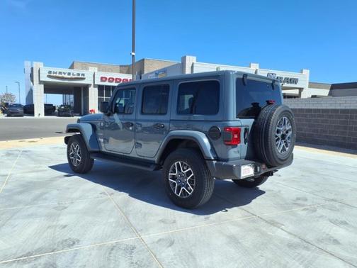 2024 Jeep Wrangler Sahara