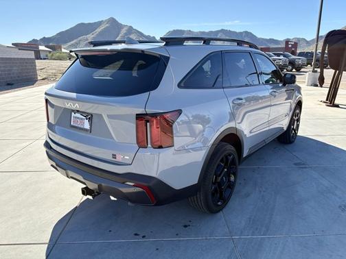2024 Kia Sorento X-Line EX