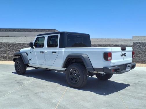 2025 Jeep Gladiator Sport