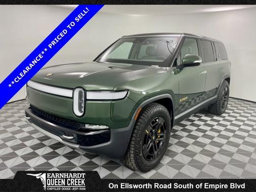 2023 Rivian R1S Adventure