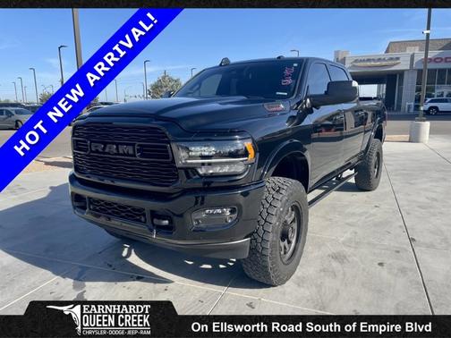 Diamond Black Crystal Pearlcoat 2022 RAM 2500 Limited