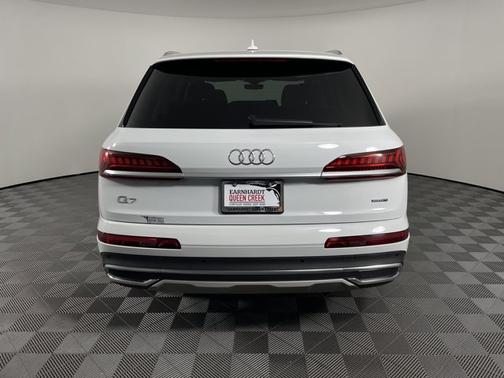 2024 Audi Q7 Premium Plus