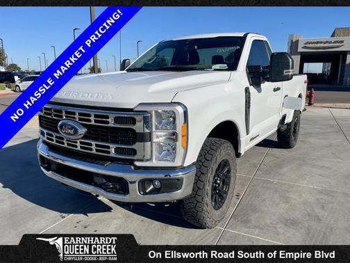 Oxford White 2023 Ford F-350 XLT