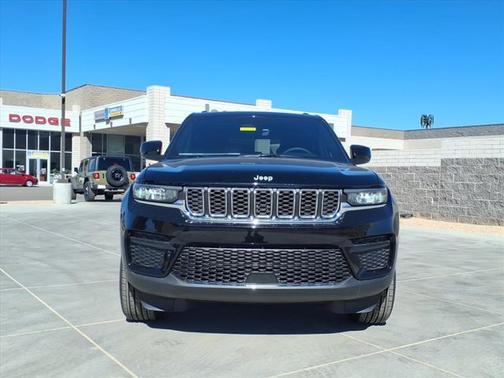 2025 Jeep Grand Cherokee Laredo X